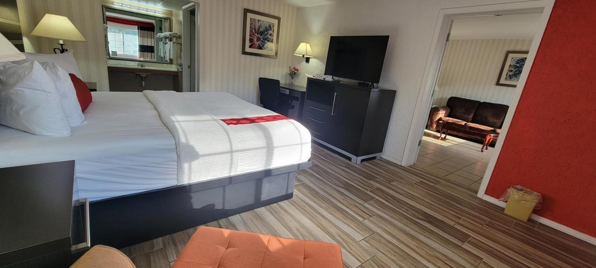 Ramada by Wyndham Mountain Home Bagian luar foto