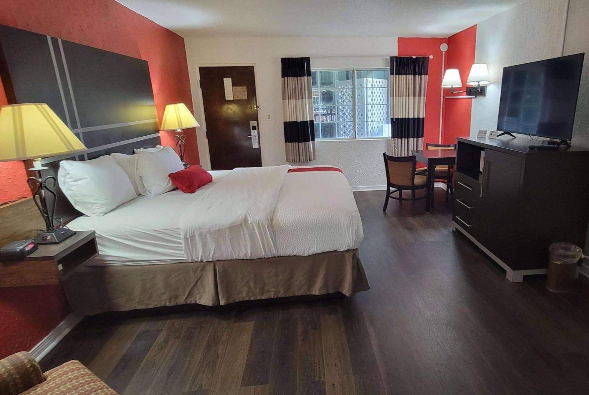 Ramada by Wyndham Mountain Home Bagian luar foto