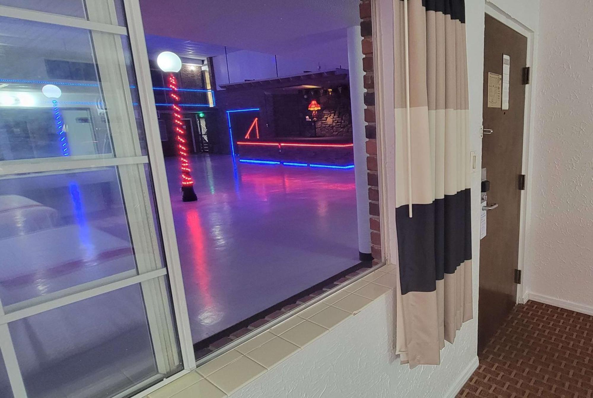 Ramada by Wyndham Mountain Home Bagian luar foto