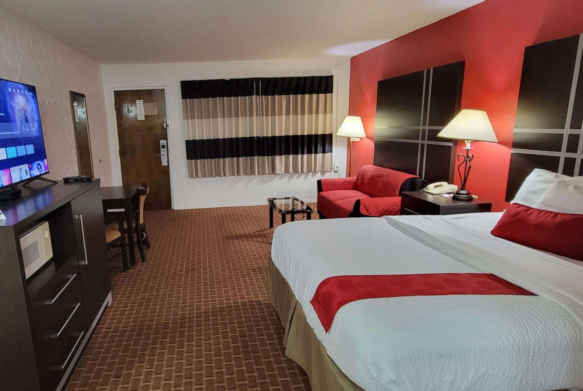 Ramada by Wyndham Mountain Home Bagian luar foto