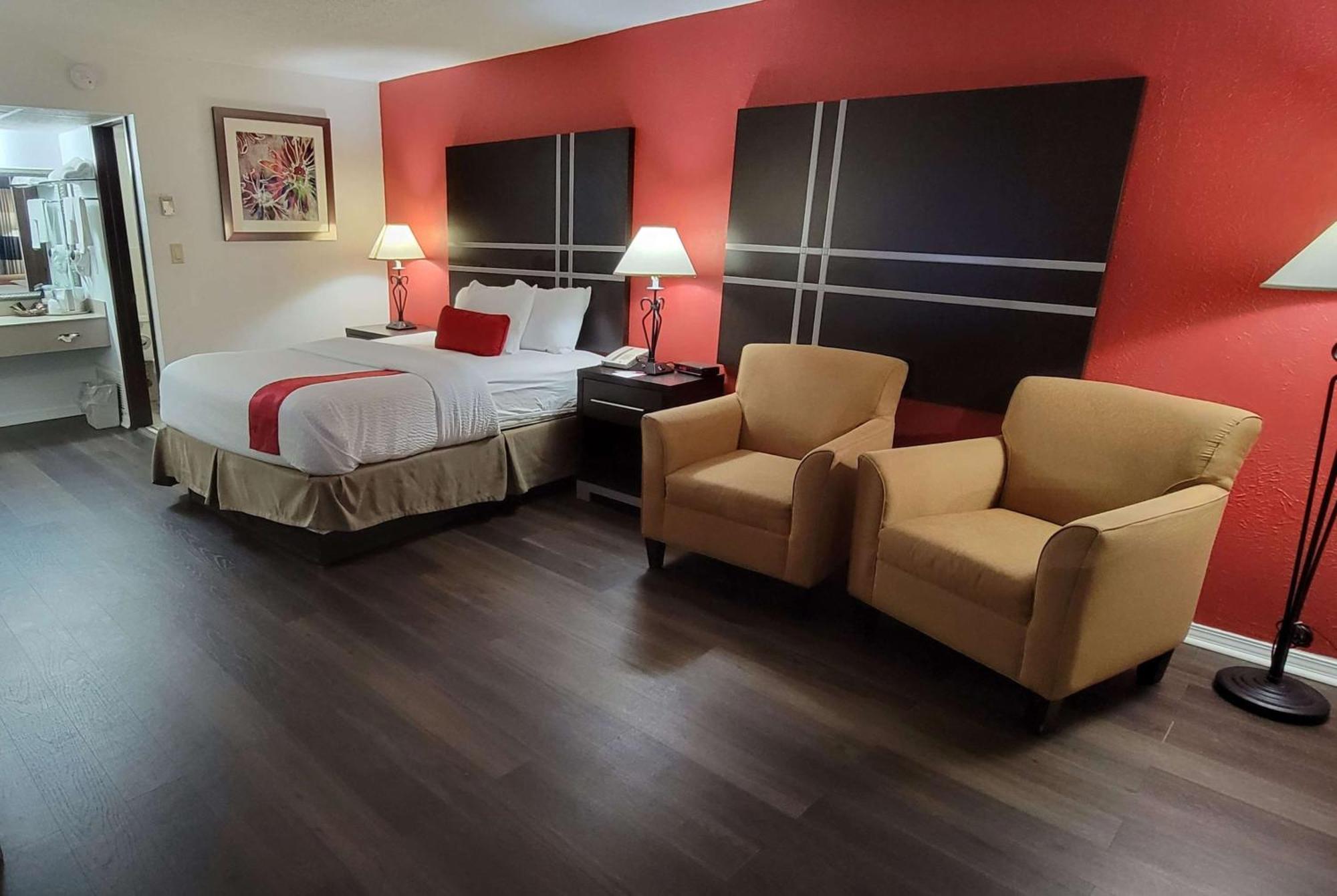 Ramada by Wyndham Mountain Home Bagian luar foto