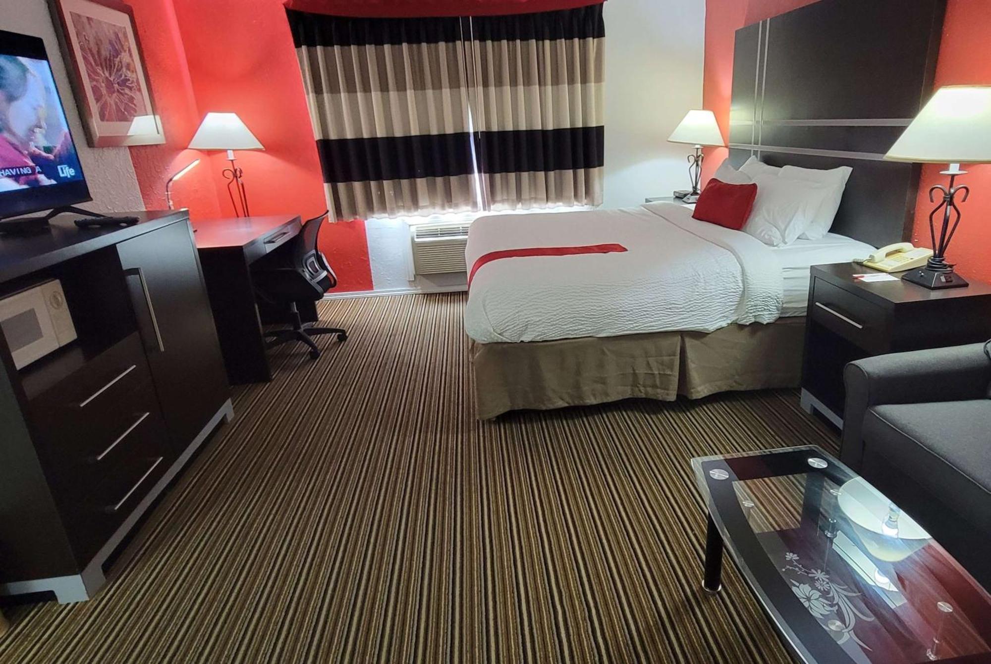 Ramada by Wyndham Mountain Home Bagian luar foto