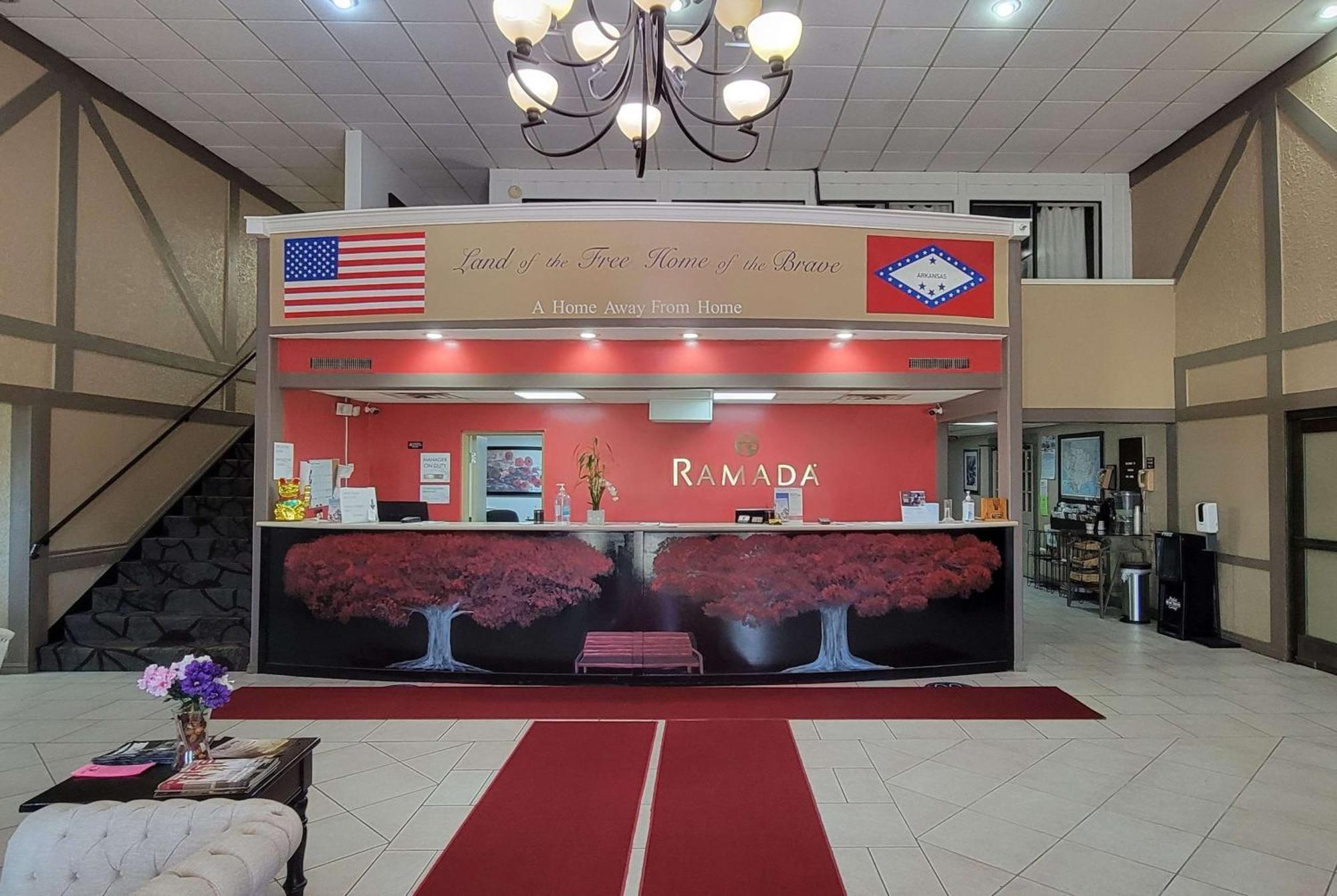 Ramada by Wyndham Mountain Home Bagian luar foto